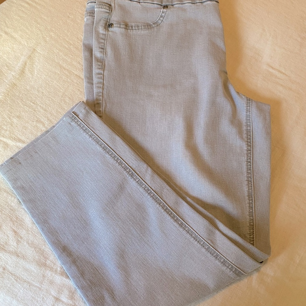 Jeans - Picture 3 of 3